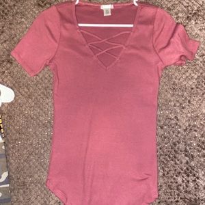 Selling 4 different tops together!